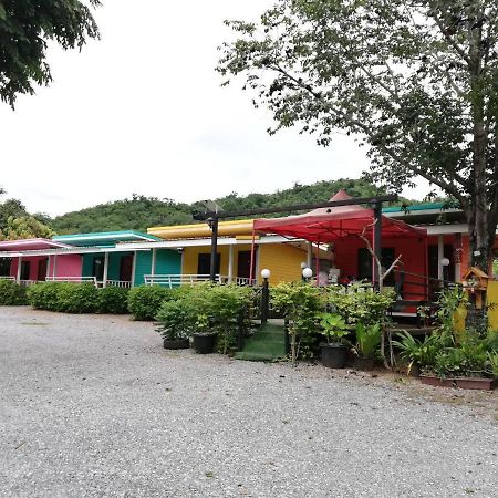 Banrimkhao Pakchong Villa Exterior photo