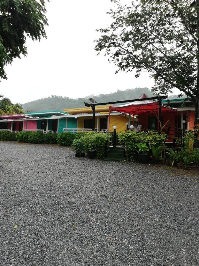 Banrimkhao Pakchong Villa Exterior photo