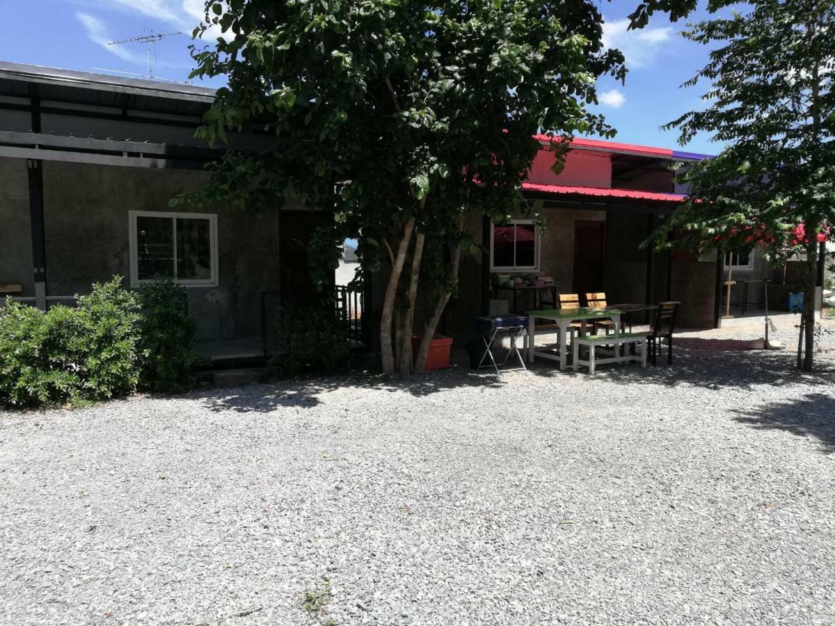 Banrimkhao Pakchong Villa Exterior photo