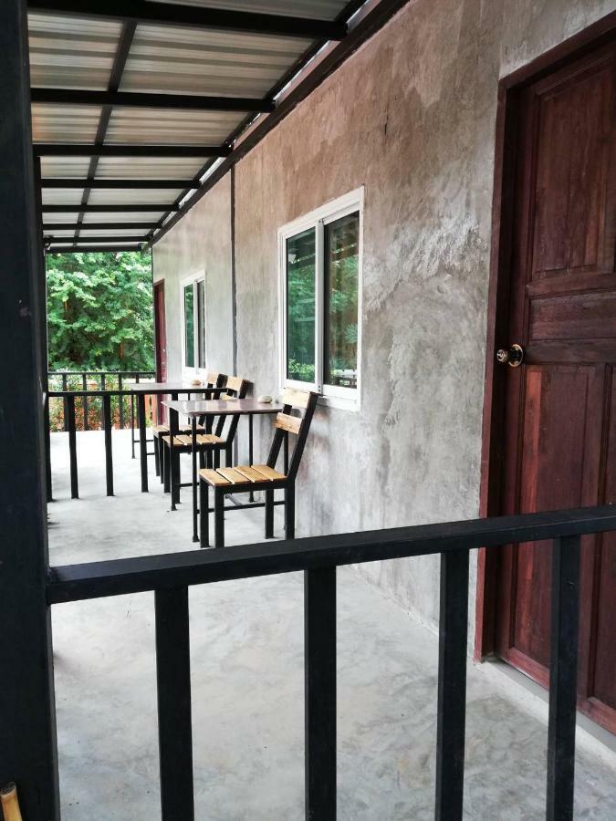Banrimkhao Pakchong Villa Exterior photo